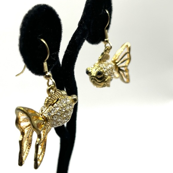 Gold Tone Crystal Fish Earrings with Whimsical Design 3 D Hook Earrings - Picture 4 of 10